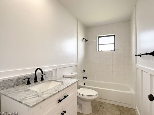 1828 47 St, Cape Coral FL  33904-9001 exterior