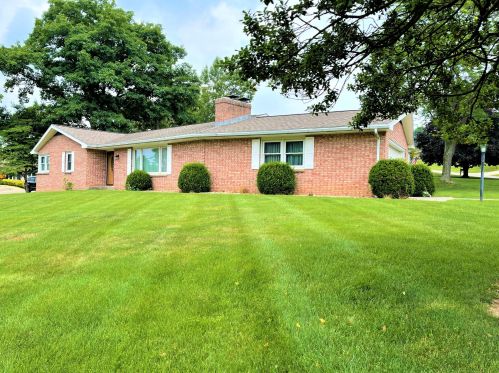 205 Marita Dr, Mount Vernon, OH 43050-2927
