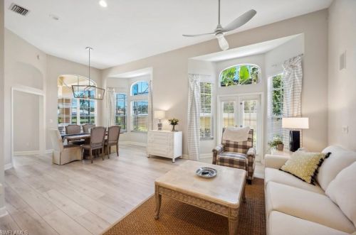 15259 Devon Green Ln, Naples, FL 34110-7953