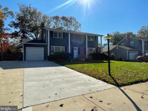 6919 Conservation Dr, Springfield VA  22153-1012 exterior