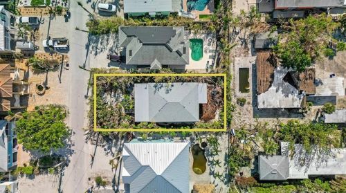 424 Palermo Cir, Fort Myers Beach, FL 33931-2727