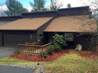221 Pennsylvania Ave, Binghamton, NY 13903-5940