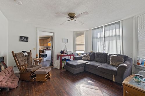 1370 Edgerton St, Saint Paul, MN 55130-3430