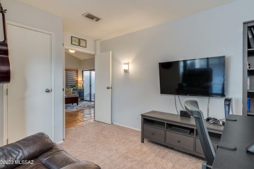 4879 Doria Dr, Tucson AZ 85742-4101 exterior