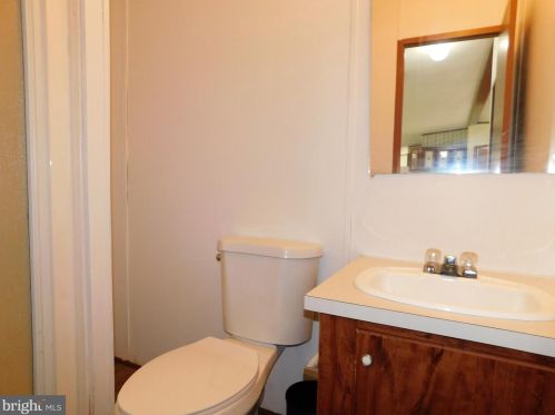 35353 Dannys Dr, Laurel DE  19956-3311 exterior