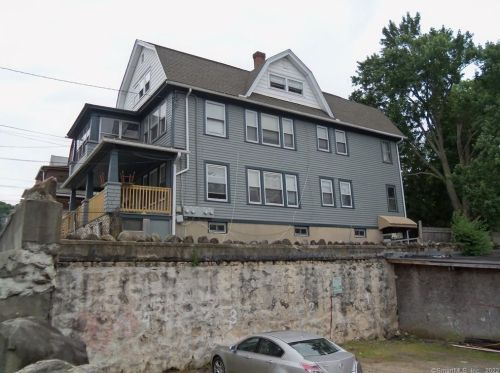 20 Stiles St, Waterbury, CT 06706-2157