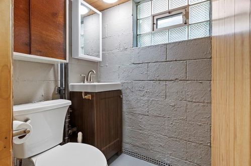 207 Dersam St, Mckeesport PA  15133-3512 exterior