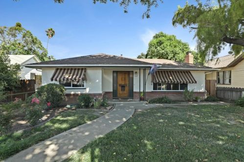 1149 San Benito St, Hollister, CA 95023-4842