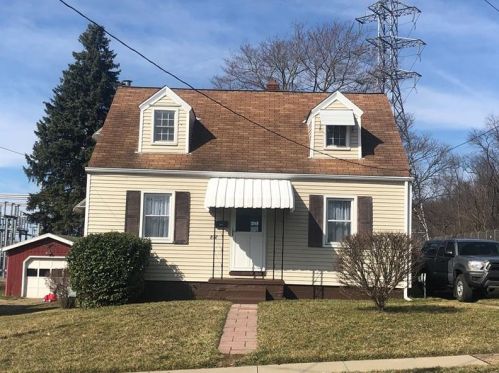 832 Keystone Rd, Ambridge, PA 15003-1474
