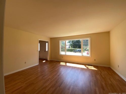 170 Astoria Ave, Bridgeport CT  06604-1727 exterior