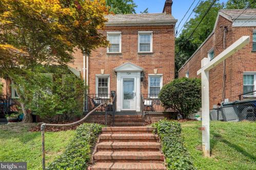 724 Taylor St, Washington, DC 20017-2005