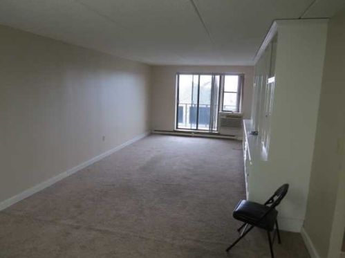 160 Academy St, Poughkeepsie NY  12601-4515 exterior