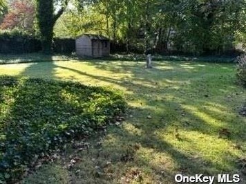 130 Maple Ave, Northport NY  11768-2027 exterior