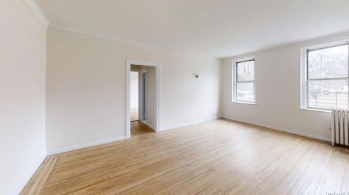 472 Gramatan Ave, Mount Vernon NY  10552-2959 exterior