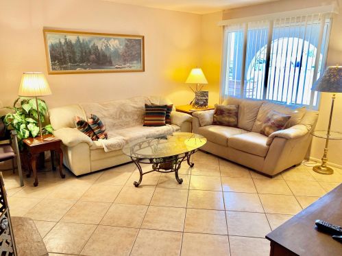 3428 Everett Dr, Phoenix AZ  85032-5134 exterior