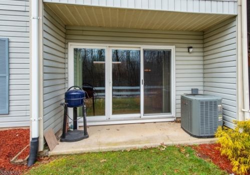 235 Robertson Way, Lincoln Park NJ  07035-1858 exterior