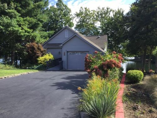 52 Hickory Cove Ln, Crossville, TN 38558-7001