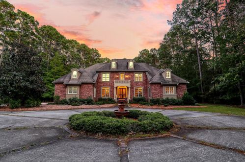 3129 Ball Ct, Mount Pleasant SC  29466-8008 exterior