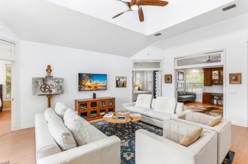 5544 Cynthia Ln, Naples FL  34112-5454 exterior