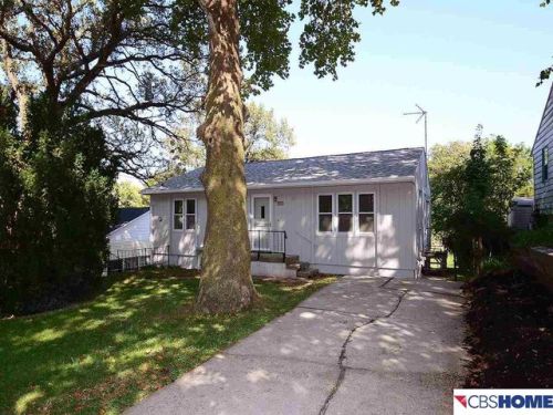 512 Elm St, Louisville, NE 68037-6033