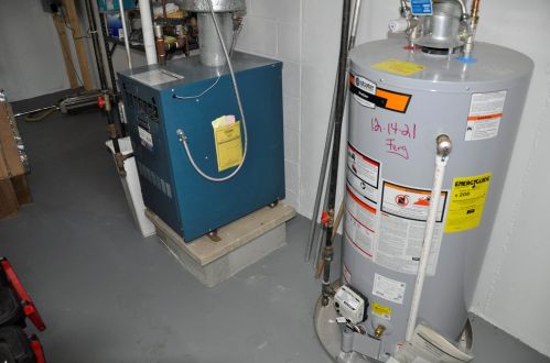 17 Biscayne Pkwy, Nashua NH 03064-1169 exterior