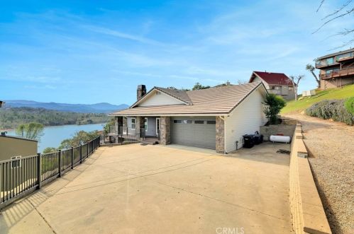 2605 Shoreline Rd, Lake Nacimiento, CA 93426-9629
