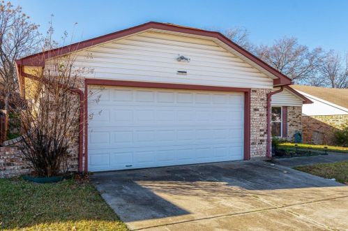 7909 Katie Ln, Fort Worth, TX 76148-1512