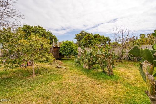4973 Strickland Dr, Oxnard CA  93036-1052 exterior
