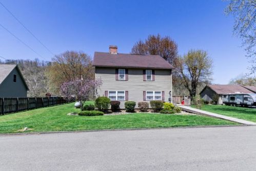 235 River St, Adah, PA 15410-1203