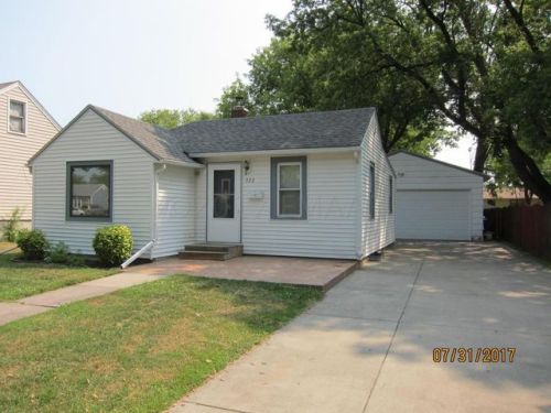 722 12th St, Moorhead MN  56560-5116 exterior