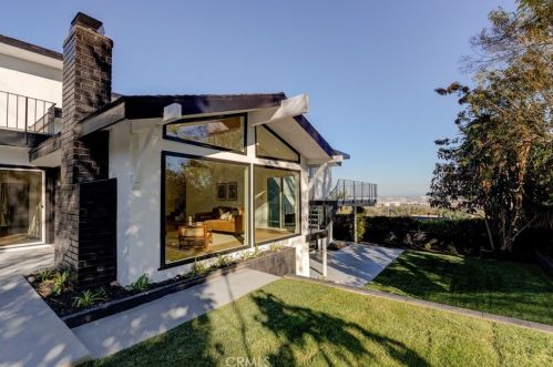 2146 Toscanini Dr, Rancho Palos Verdes CA  90275-1420 exterior