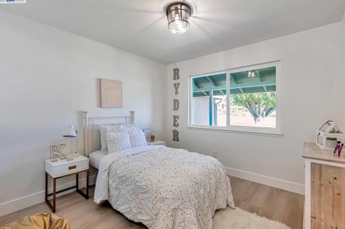 3877 Harbor St, West Pittsburg CA  94565-6137 exterior