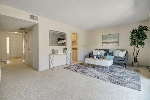 880 Stonegate Dr, South San Francisco CA  94080-1562 exterior