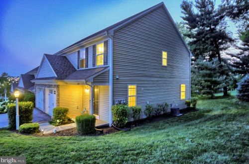 664 Winding Ln, Harrisburg PA  17111-2338 exterior