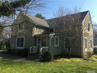 307 Mill Rd, West Hampton Beach NY  11978-2013 exterior