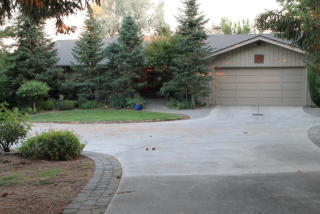 5812 Scenic Dr, Yakima, WA 98908-2110