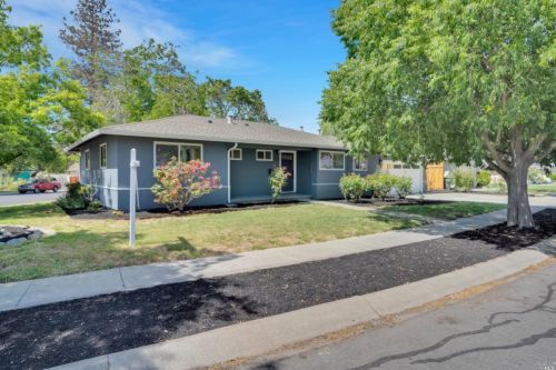 1111 Aspen Dr, Concord CA  94520-4001 exterior