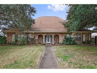 3632 Lake Providence Dr, Harvey, LA 70058-5175
