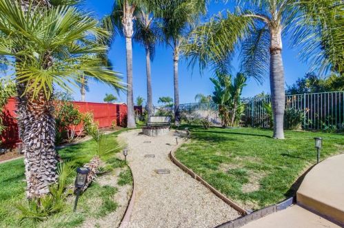 4884 Point Loma Pl, Oceanside CA  92057-3402 exterior