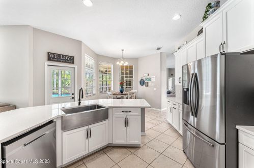 816 Brookstone Dr, Merritt Island FL  32952-4141 exterior