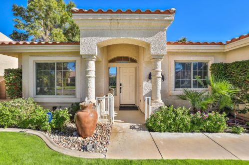 44700 Calle Placido, La Quinta CA  92253-5943 exterior