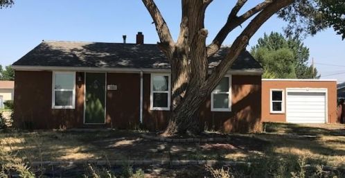 2004 7th Ave, Williston, ND 58801-3668