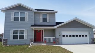 1842 Rhode Island Ct, Mason City, IA 50401-6999