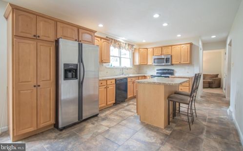 17 Westbrite Ct, Wilmington, DE 19810-1056