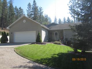 2401 Solar Pines Way, Chewelah WA  99109-9420 exterior