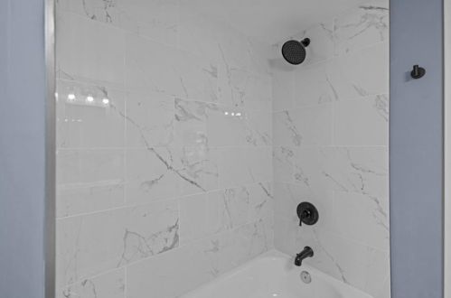 25 Unit St, Providence RI 02909-3940 exterior