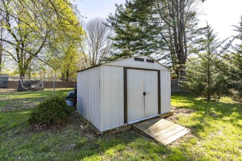 13 Peter Cooper Dr, Poughkeepsie NY  12601-1515 exterior