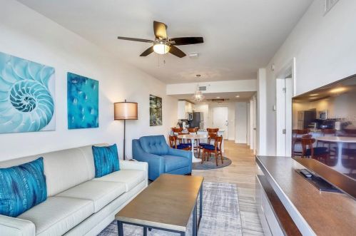 10116 Gulf Blvd, Saint Petersburg, FL 33706-4809