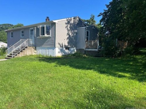 2 Longmeadow Drive Ext, Waterbury, CT 06716-2218