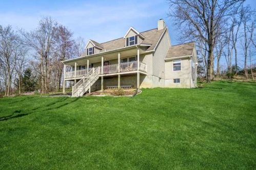 100 Loudon Dr, Fishkill NY  12524-1853 exterior